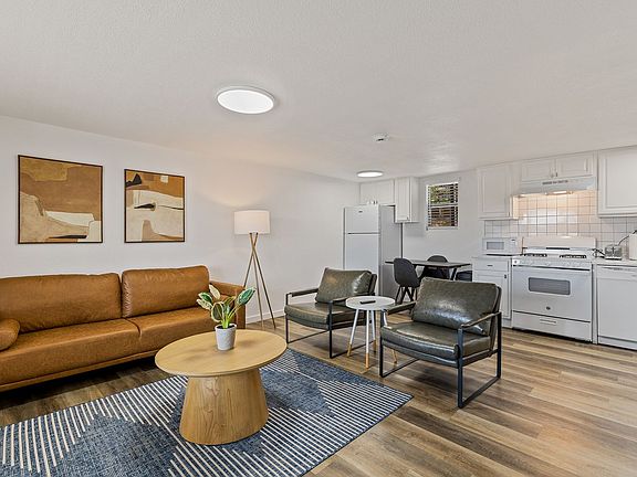 2nd image of 1914 E Mountain View Ave #207