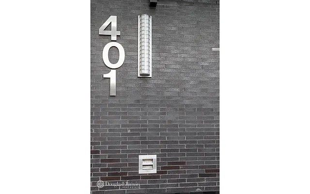 Rented by Douglas Elliman | media 24