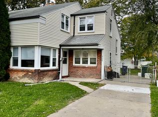 2156 Michigan Blvd, Lincoln Park, MI 48146
