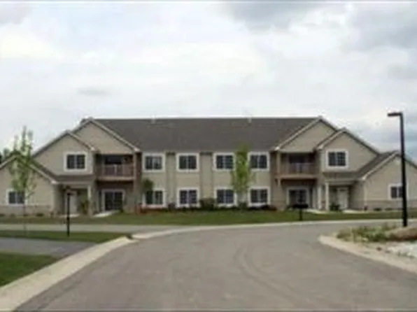 21834 N Weather Edge Cir, Lannon, WI 53046