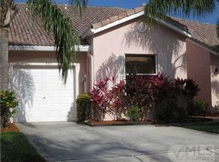 382 E Coral Trace Cir, Delray Beach, FL 33445
