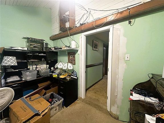 5th image of 227 Little Farms Ave