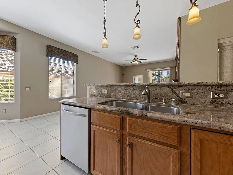 10221 Angel Peak Ct — Photo 19