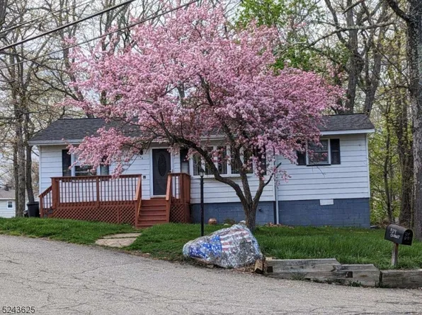 334 Dupont Ave, Hopatcong Boro, NJ 07843