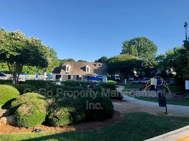 105 Fairview Lake Way — Photo 13