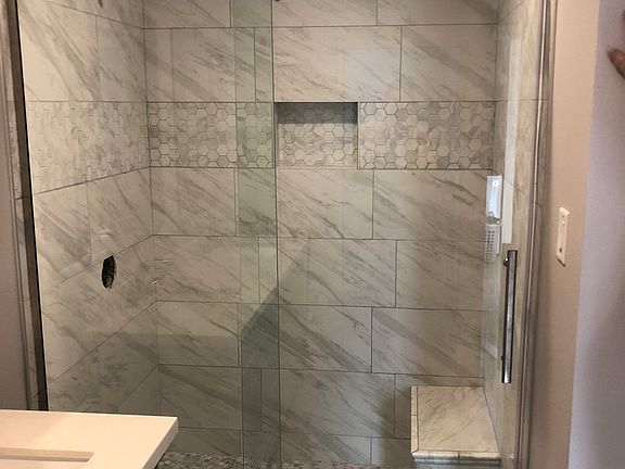 3rd image of 573 Pocahontas Dr