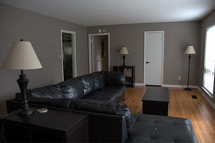 Living room (staged)
