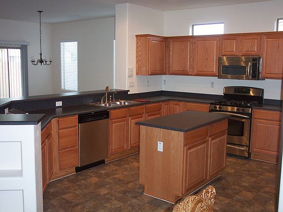 Upgraded appliances and center island
