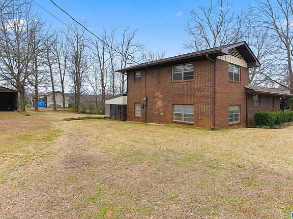 4th image of 441 4th Way