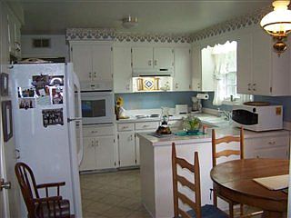 3rd image of 128 Sequoia Dr
