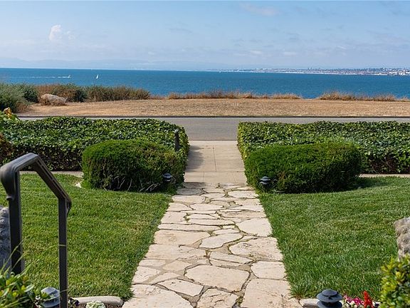 2nd image of 408 Paseo Del Mar
