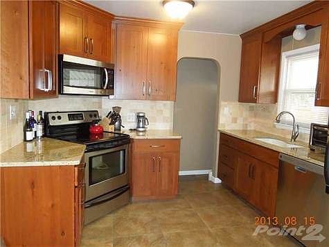 3rd image of 1815 Alderson Ave