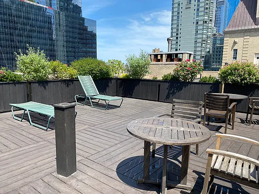 Rented by Evans Real Estate | media 14