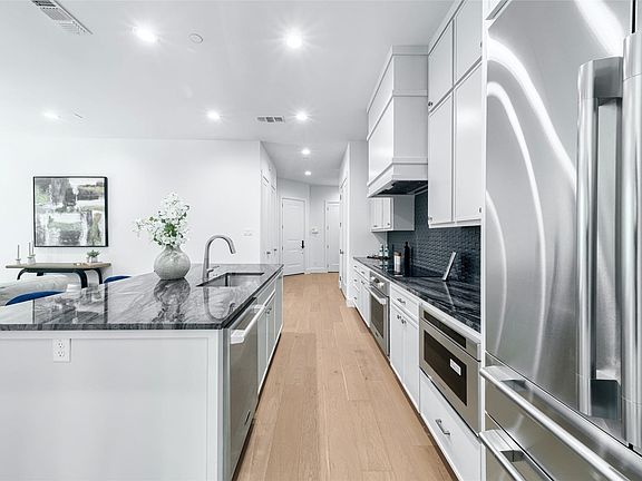 5th image of 3601 Routh St #2F