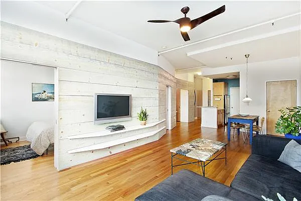 Sold by R New York | media 15