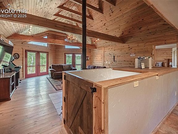 3rd image of 44 Fawn Cir