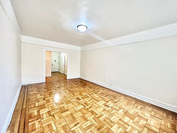 4th image of 4126 73rd St APT A11