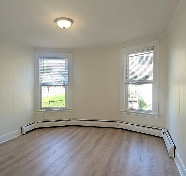 129 College Ave — Photo 10