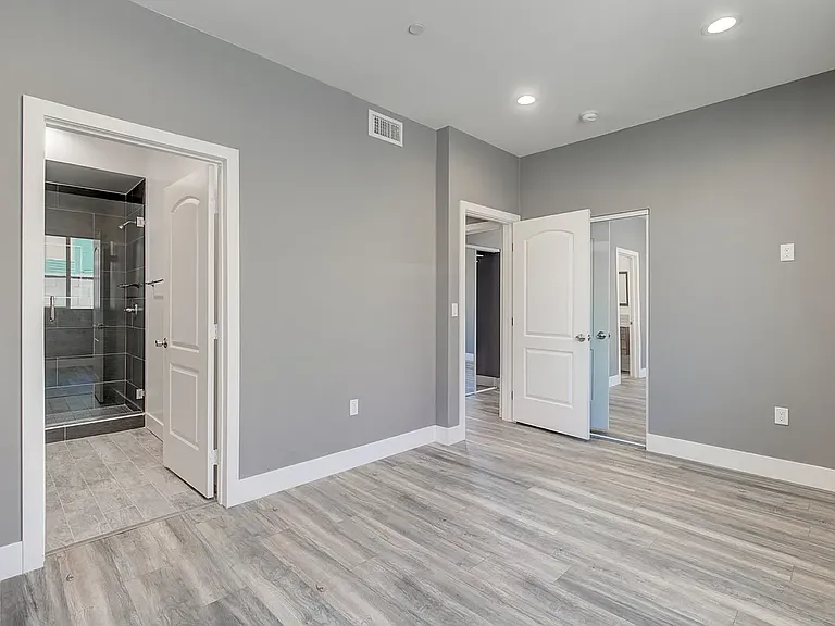 3626 S Cimarron St — Photo 14