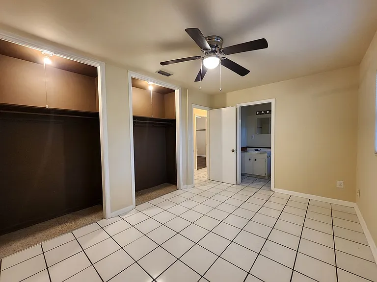 3453 NW 1st Ct — Photo 18