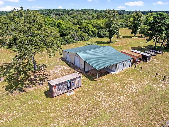 4th image of 895 County Road 1208