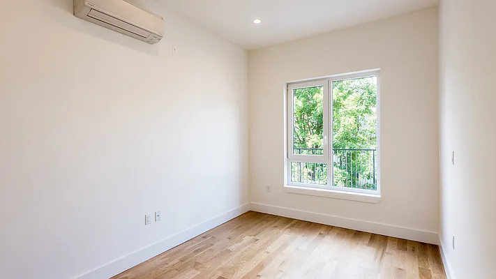 Rented by Nooklyn NYC LLC | media 6