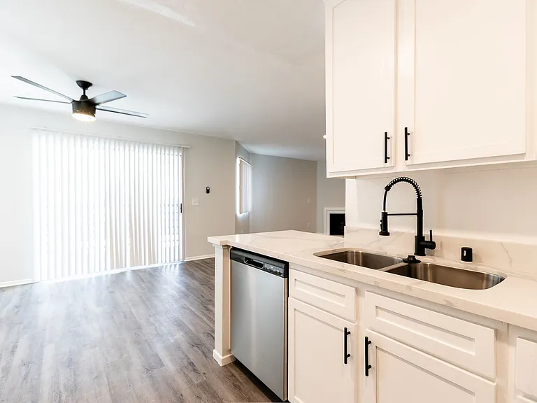 14056 Valleyheart Dr. — Photo 55