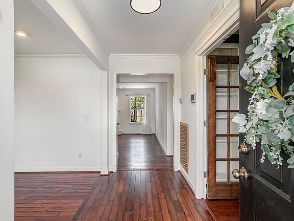 3rd image of 2844 Jessie Ct