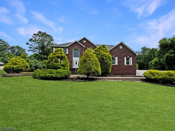 8 Swackhamer Rd, Readington Twp., NJ 08889