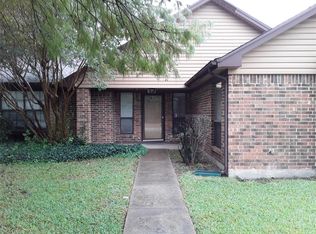 114 E Apollo Rd, Garland, TX 75040