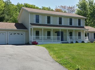 121 Stone School Rd, Sutton, MA 01590