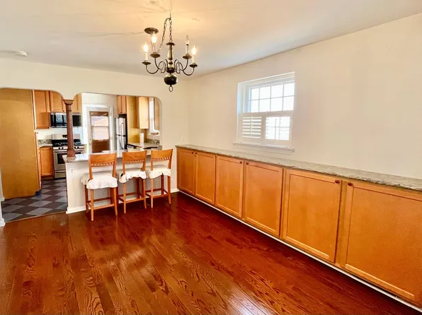 1462 Manoa Rd, Wynnewood, PA 19096