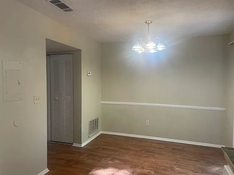 2896 Spruce Cir #2896 — Photo 6