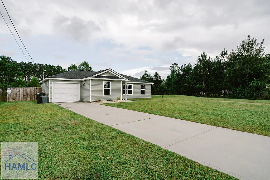 3 bed, 2.0 bath, 1282 sqft, $1,950 — Photo 4