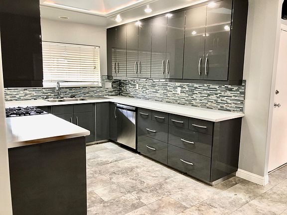 4th image of 1342 Lindsay Way