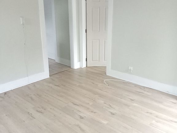 3rd image of 4323 Brighton Ave