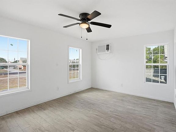 2nd image of 905 Louisiana Ave APT 3