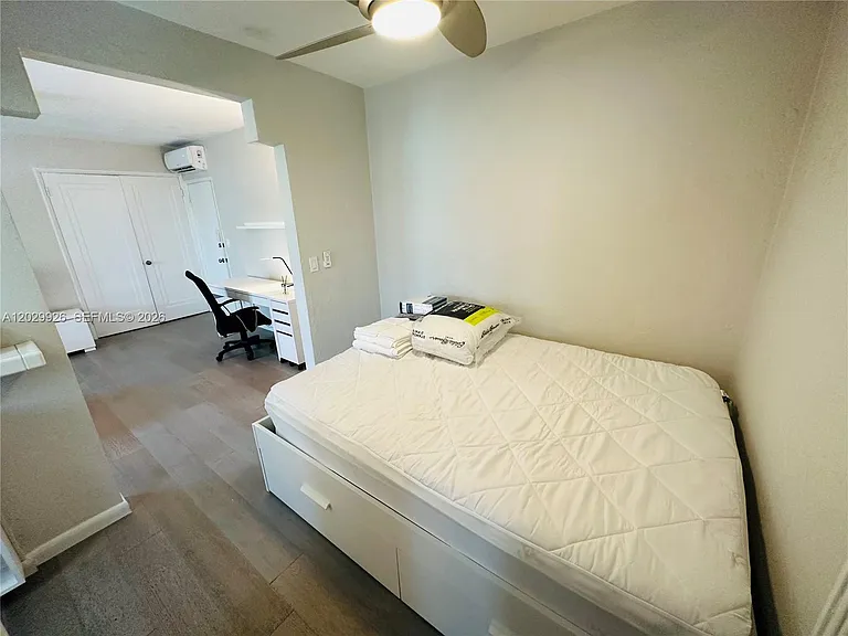 260 Euclid Ave #27 — Photo 15