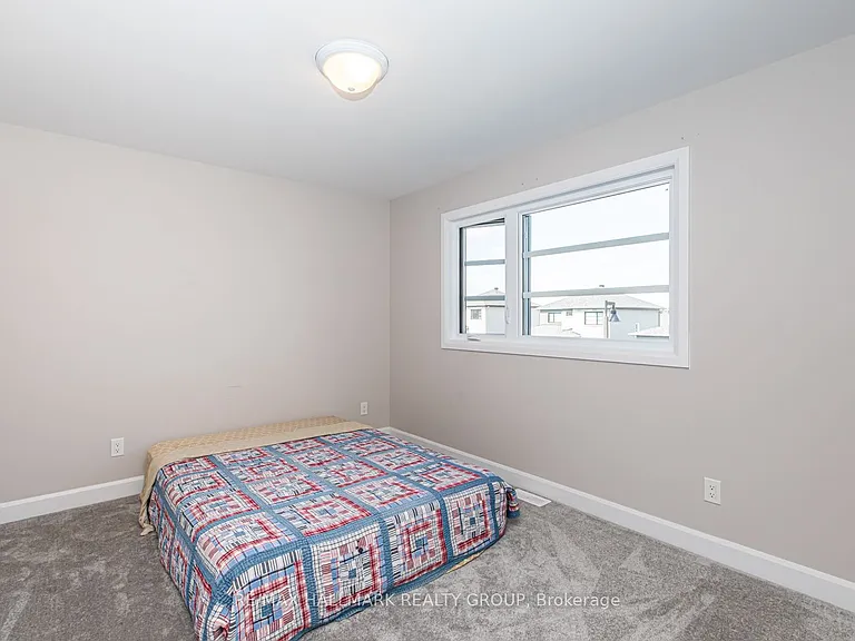 61 Duncanville St — Photo 32