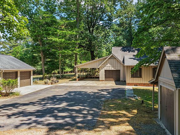 3rd image of 9001 Old Creedmoor Rd