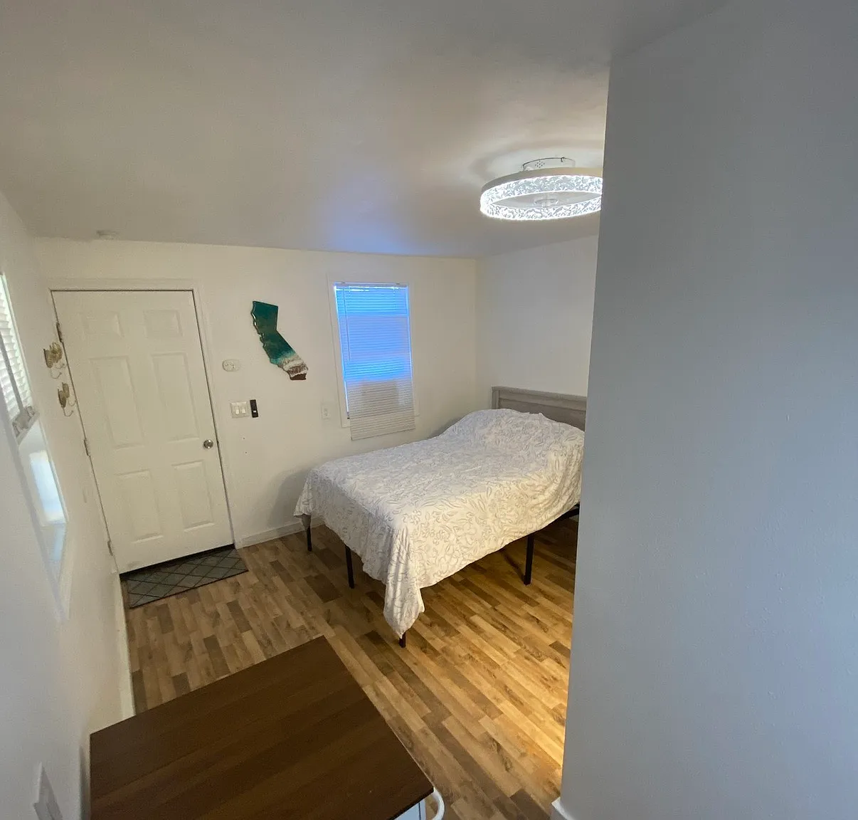 Studio, 165 sqft, $1,800 — Photo 3