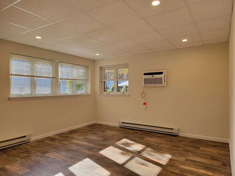 61 Terrace Ave #1 — Photo 4