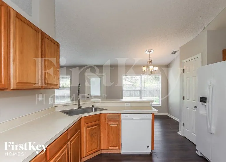 826 Tedder Rd SE — Photo 6