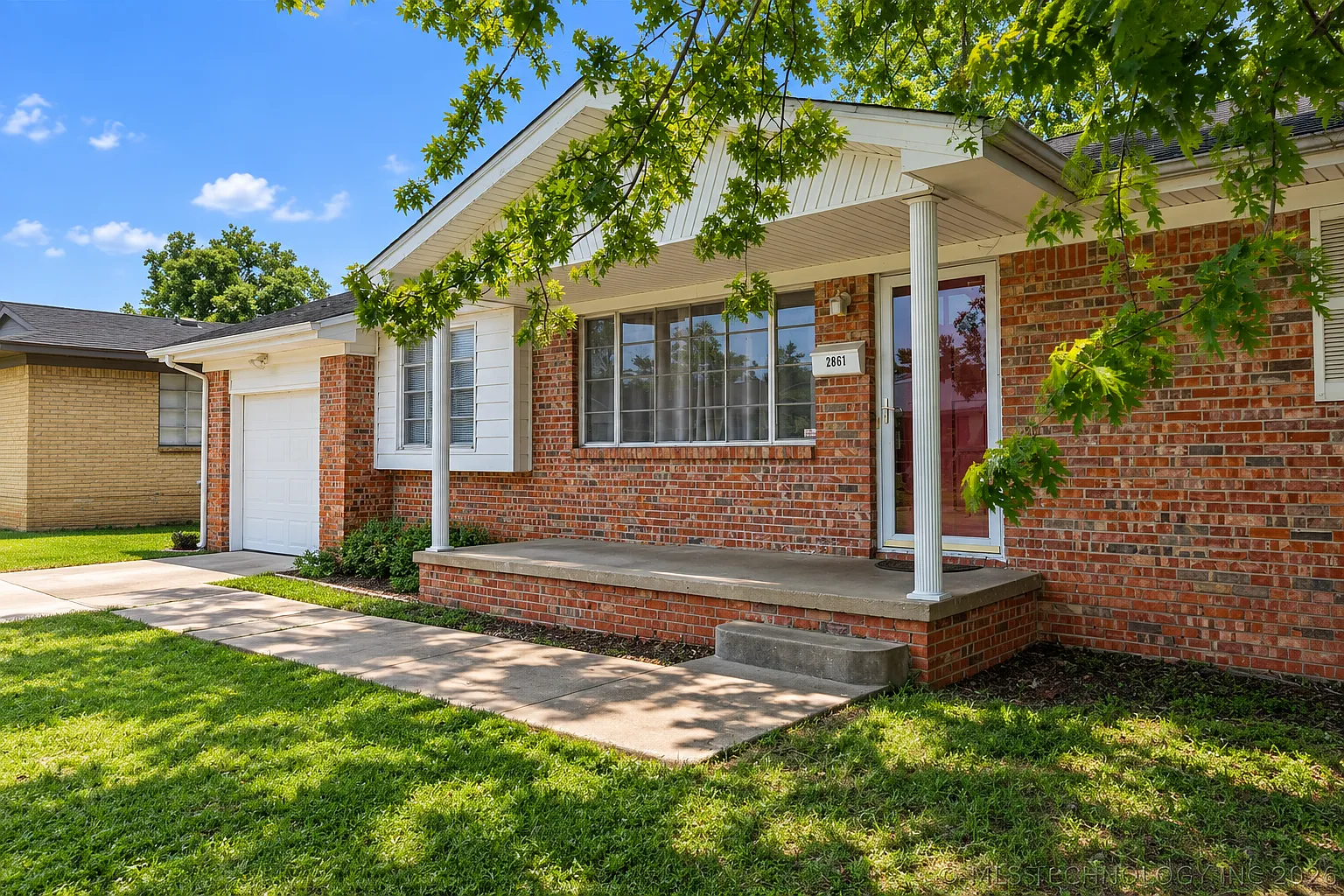 3 bed, 1242 sqft, $1,525 — Photo 3