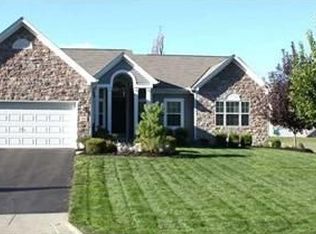 2865 Tweed Ct, Lewis Center, OH 43035