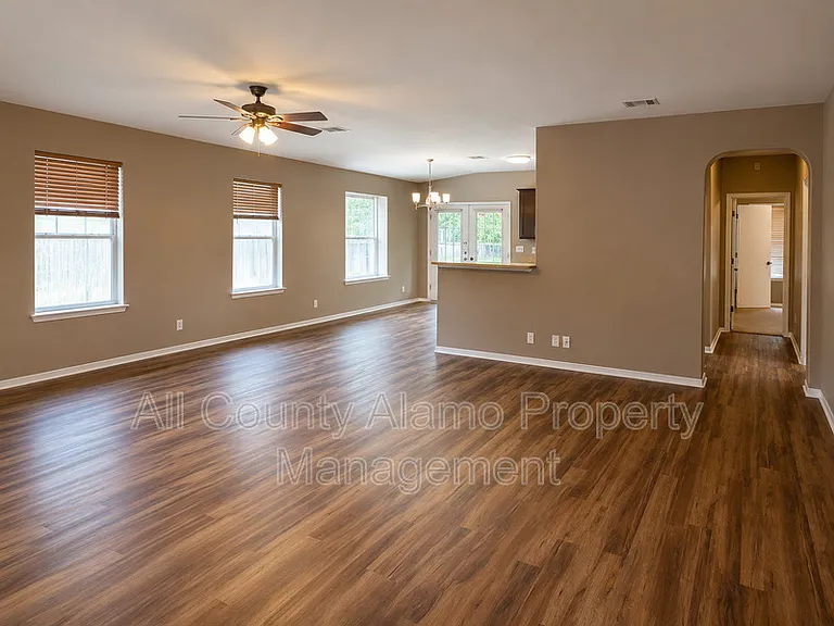 9006 Pinseeker — Photo 5