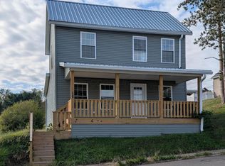 551 W Brown St, New Lexington, OH 43764