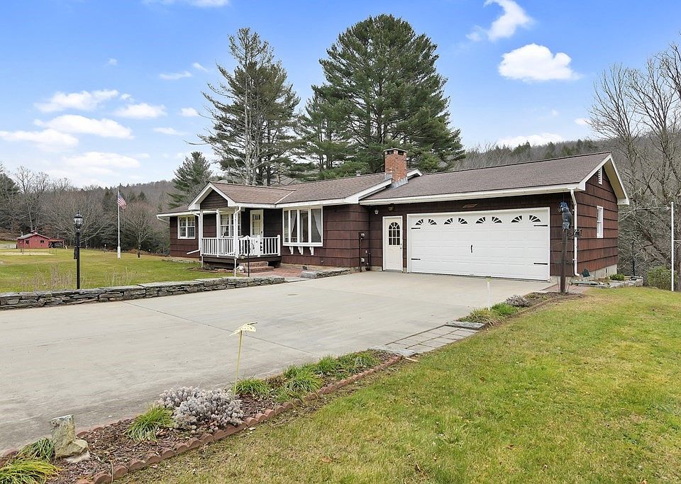 1st image of 100 Town Hill Rd