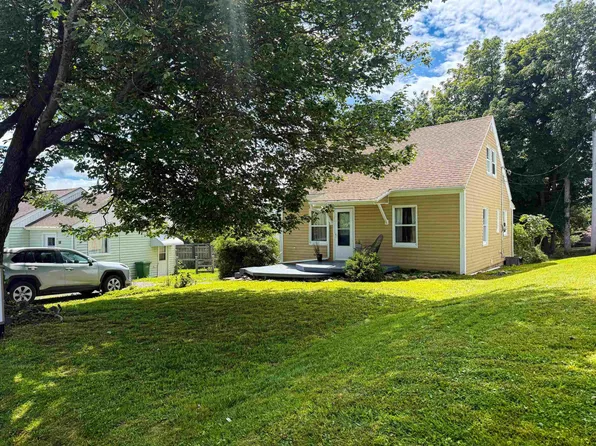 11 Cedar St, Pictou, NS B0K 1X0