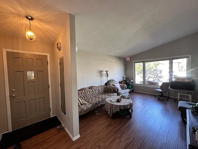 545 Havelock Drive Waterloo — Photo 2